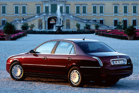 lancia_thesis_10336.jpg